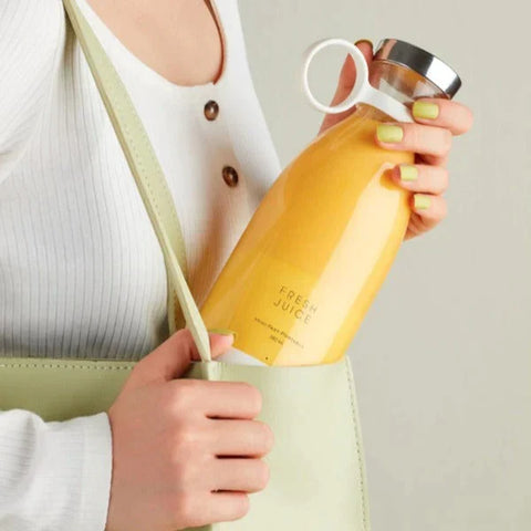 Portable USB Rechargeable Blender Juicer Cup 6 Blade Smoothie Mixer Bottle Electric Mini Juicer Blender For Personal Size Rechargable Smoothie Maker & Dry Fruits Mixer Compact Travel Blender